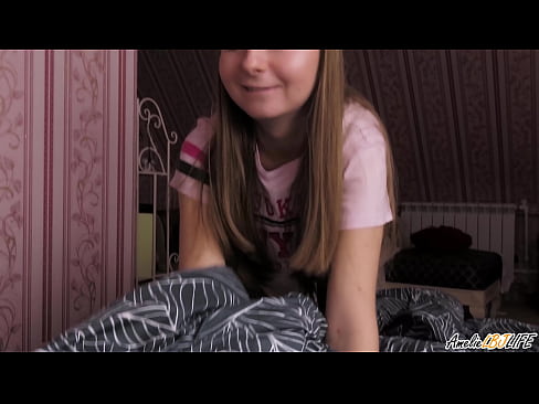 ❤️ La bionda succhia profondamente la sua migliore amica e si fa sborrare in bocca ️ Pornoal it.watchhentai.ru ❌️❤