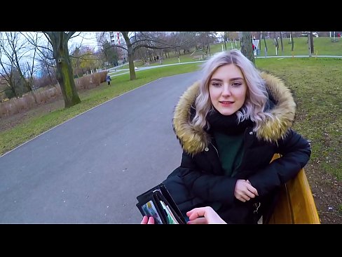 ❤️ Ingoia la sborra calda di uno sconosciuto per soldi - pompino nel parco di Eva Elfie ️ Pornoal it.watchhentai.ru ❌️❤